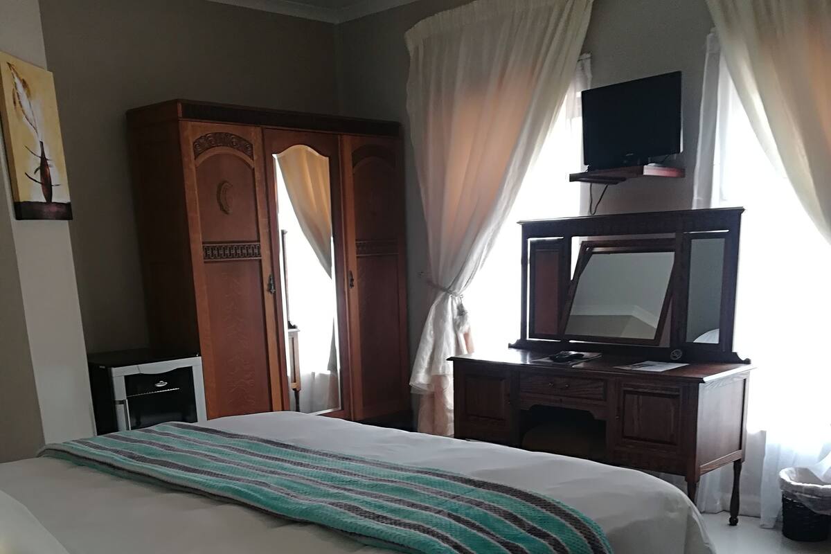 Luxury King Standard Room | 객실에서 보이는 전망