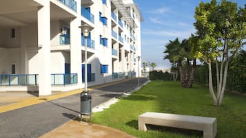 Appartement, 2 chambres, balcon (3 Adults + 2 Children) | Vue sur le jardin