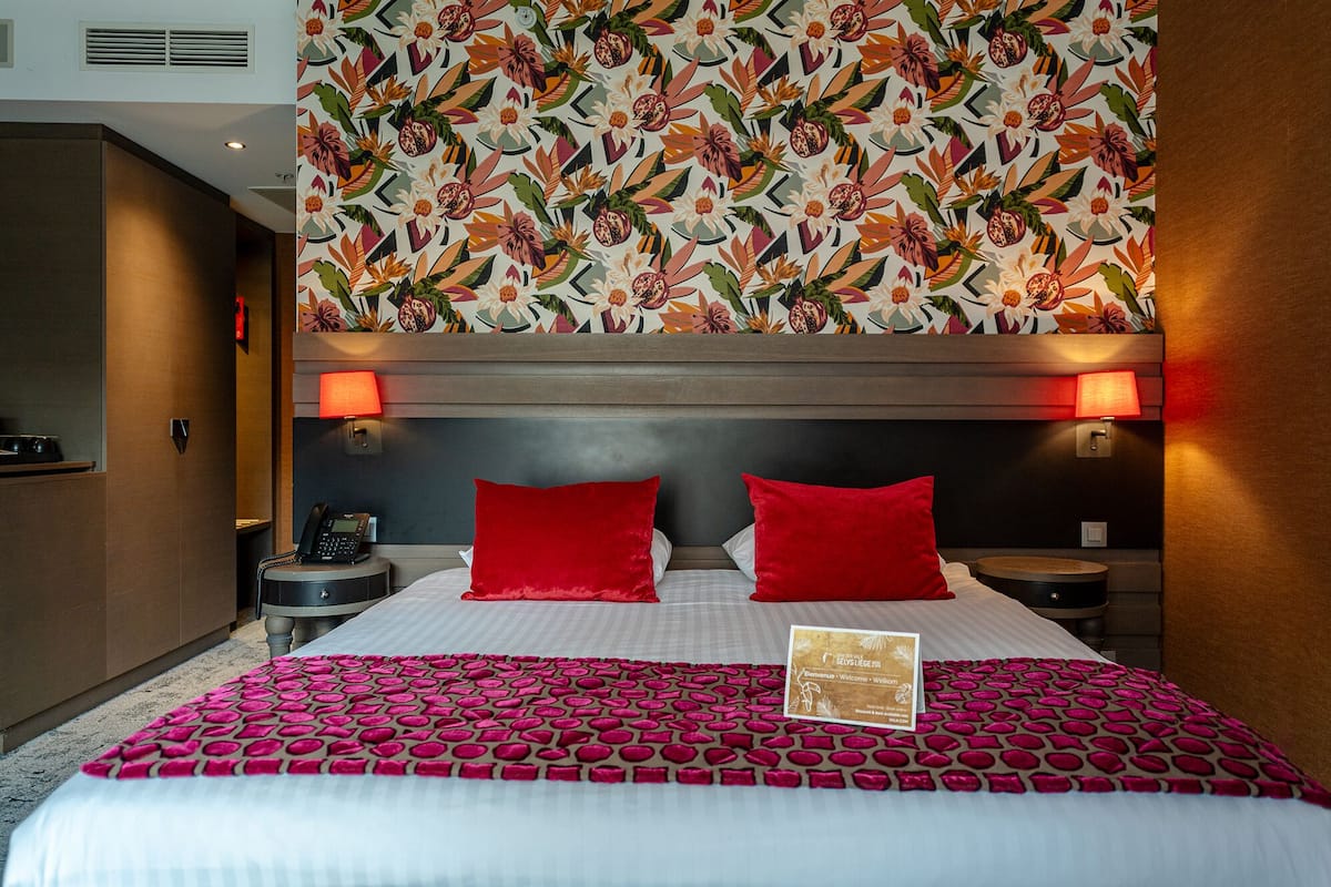 Classic Double Room | 1 bedroom, Frette Italian sheets, hypo-allergenic bedding, minibar