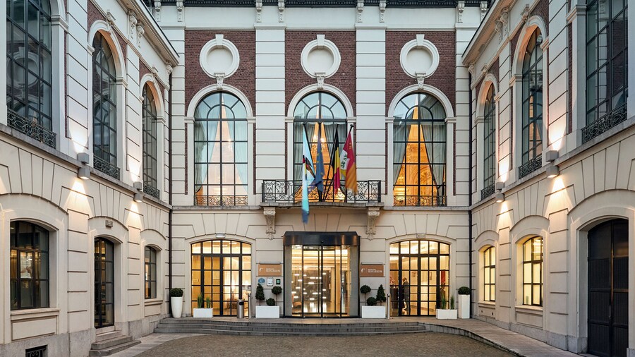 Van der Valk Sélys LiÚge Hotel & Spa