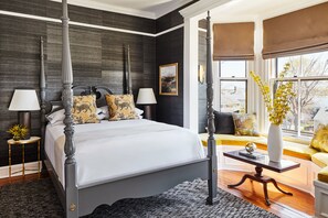 Room, 1 Queen Bed, Partial Sea View (Sun Room) | Premium bedding, pillowtop beds, individually decorated - Cliffside Inn (Newport)