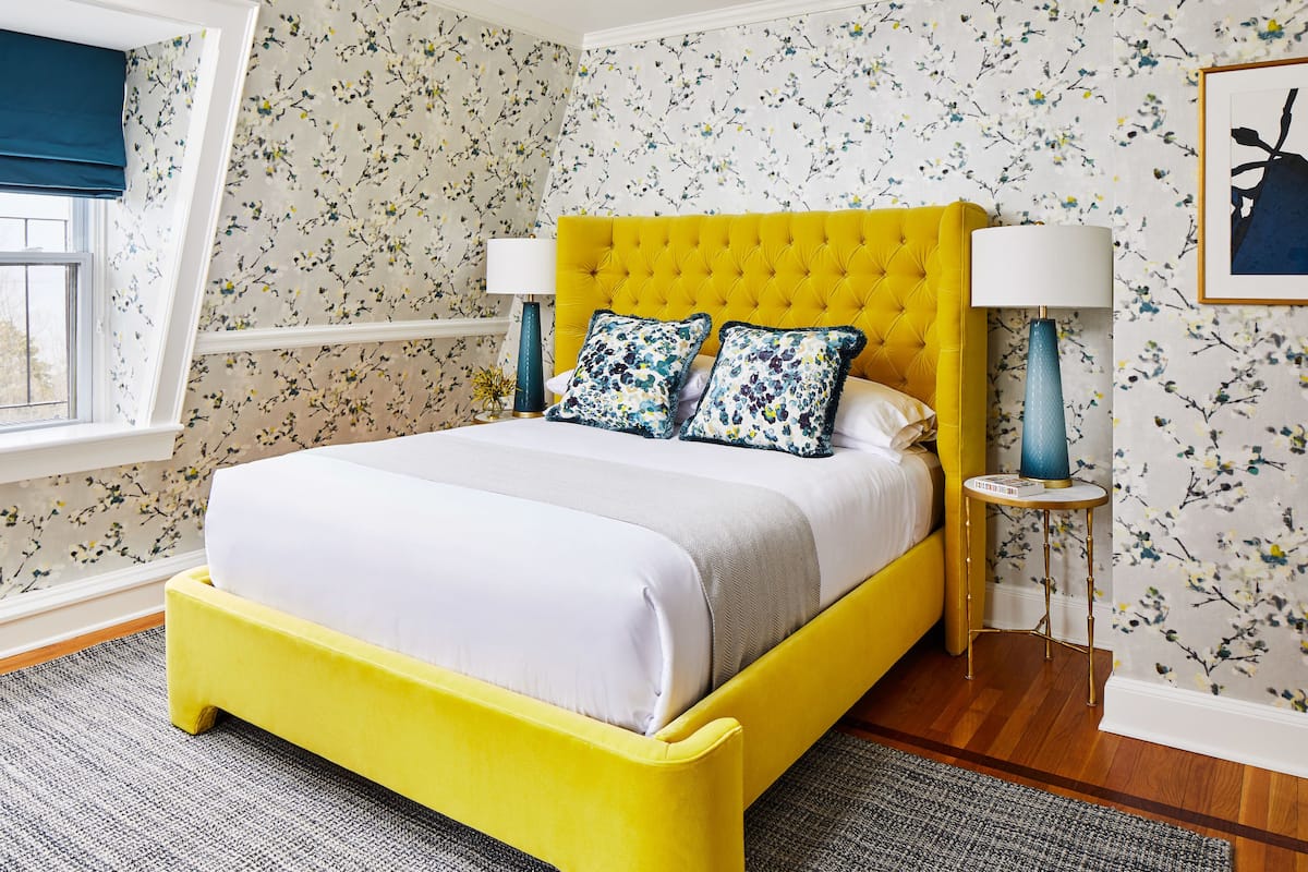 Suite, 1 Queen Bed, Partial Ocean View (Turner Suite)