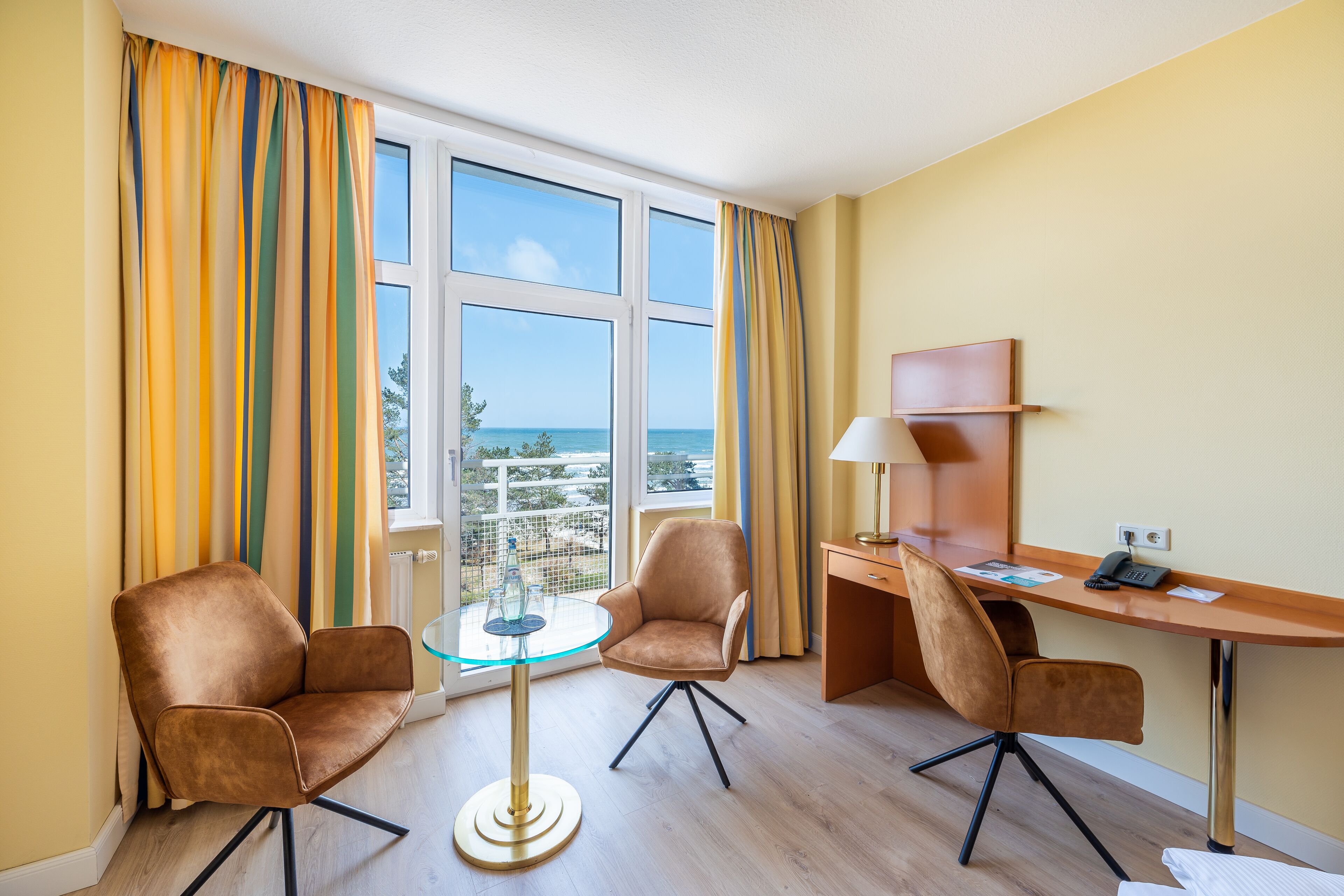comfort double room, sea view | 1 bedroom, hypo-allergenic bedding, minibar, in-room safe