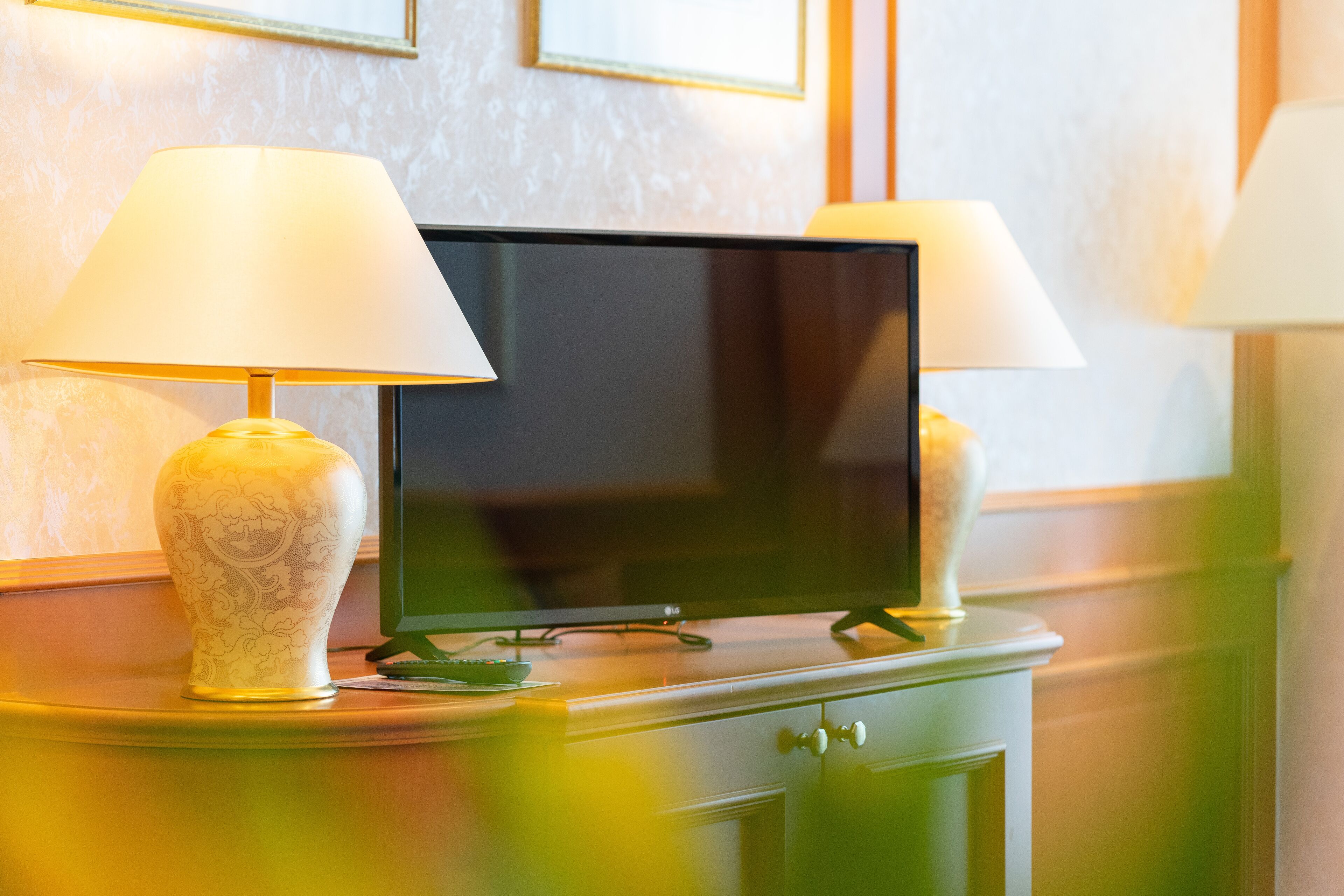 1 bedroom, hypo-allergenic bedding, minibar, in-room safe