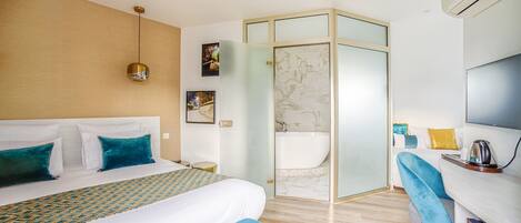 Prestige room, Balcony (and Bath)