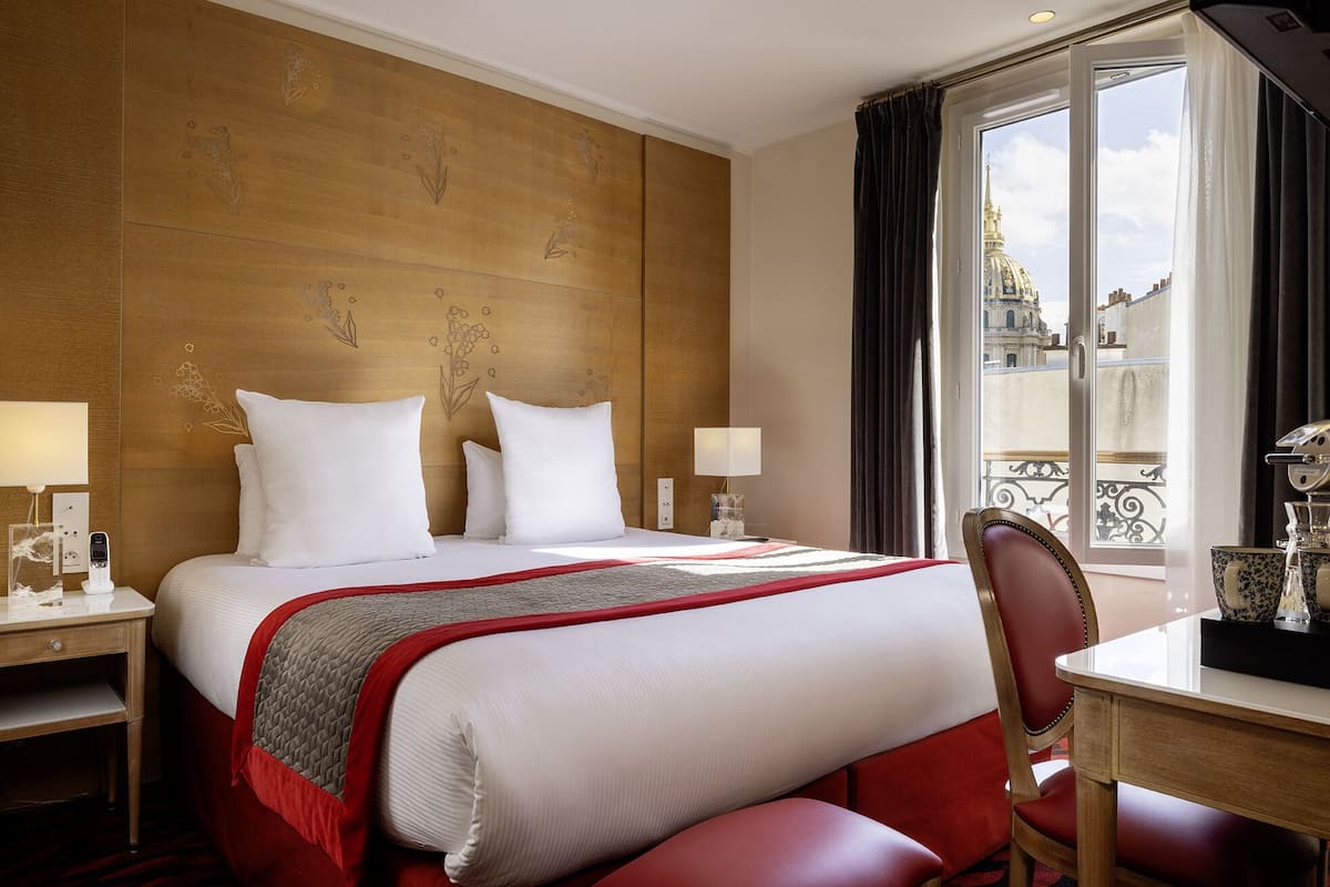 Premium bedding, pillow-top beds, in-room safe, individually decorated