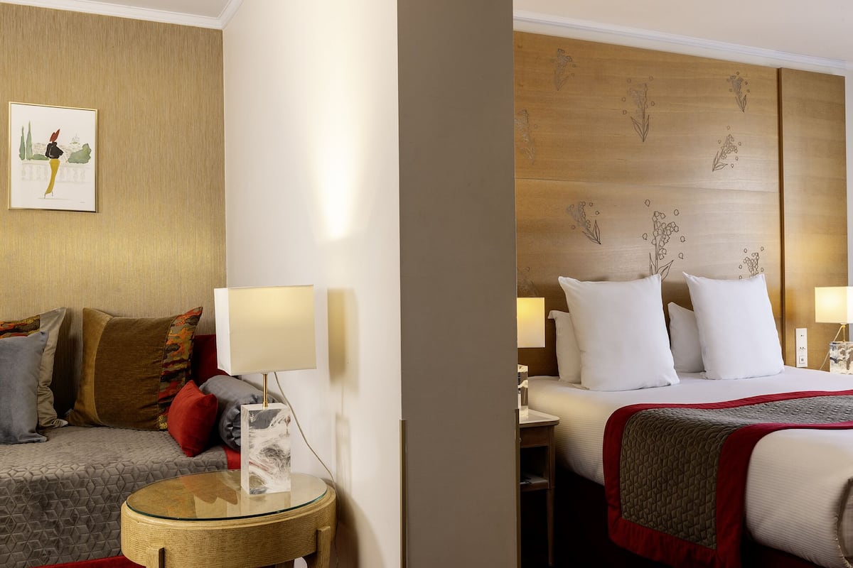 Premium bedding, pillow-top beds, in-room safe, individually decorated