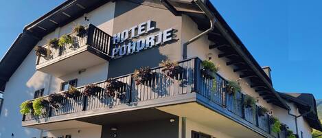 Façade de l’hébergement