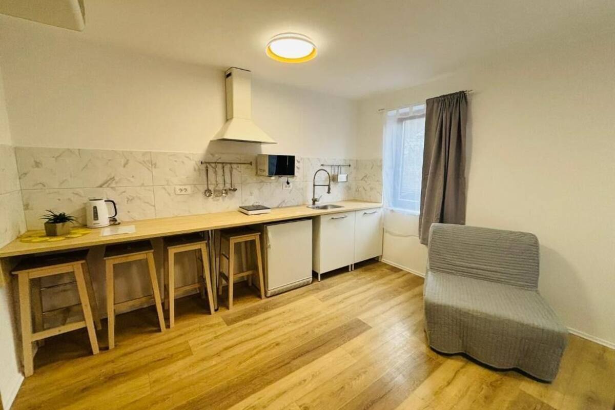 family suite, 2 bedrooms, mountain view | private kitchen | electric kettle