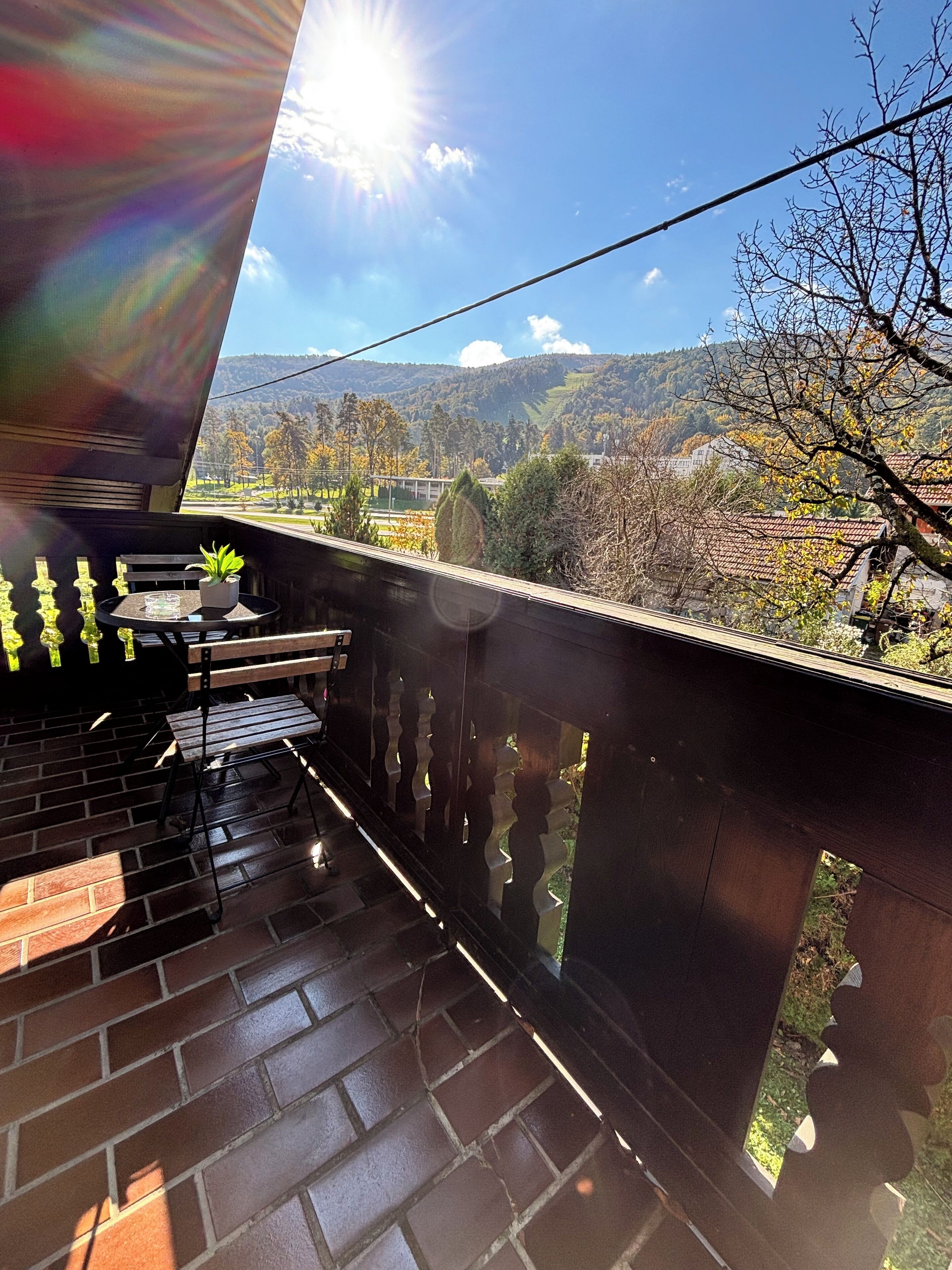 in-room safe, desk, laptop workspace, blackout curtains