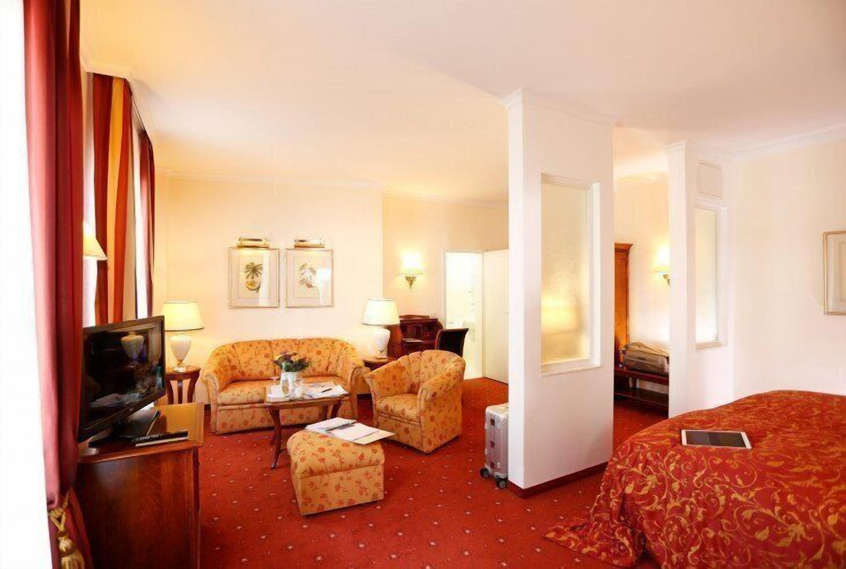 suite | living area | tv