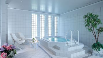 Bañera de hidromasaje interior