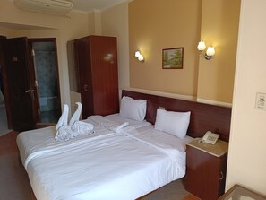 Single Room, City View | 1 bedroom, premium bedding, minibar, in-room safe - Susanna (Luxor)