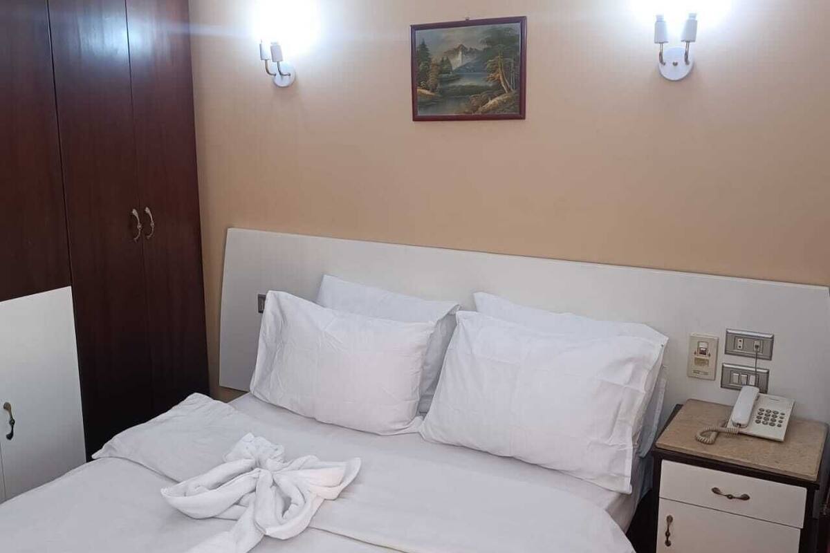 1 quarto, roupas de cama premium, frigobar, cofres nos quartos