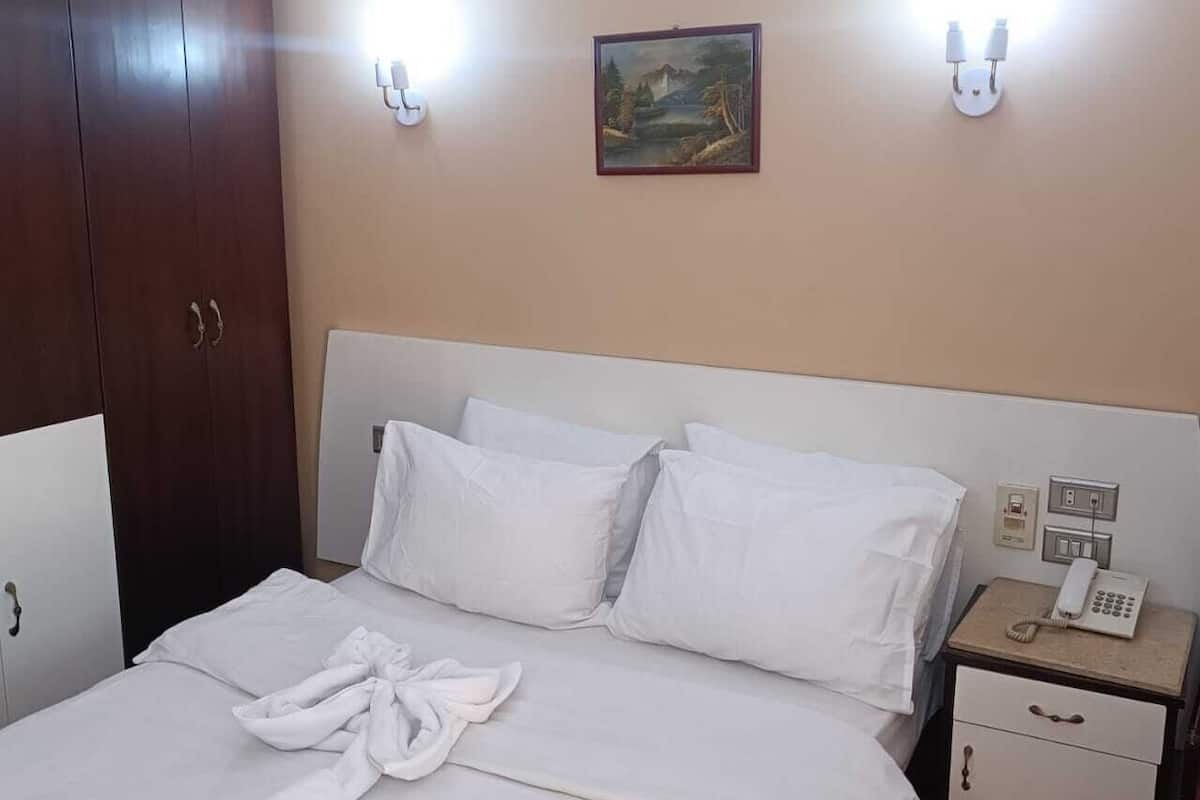 1 habitación, ropa de cama de alta calidad y minibar