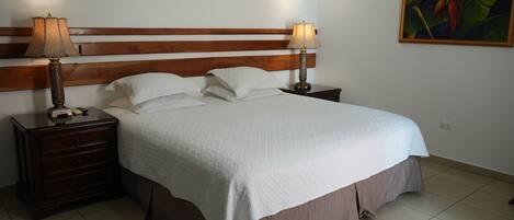 Down comforters, Tempur-Pedic beds, in-room safe, desk