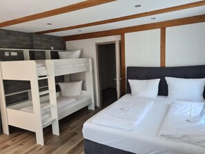 In-room safe, desk, free WiFi, bed sheets