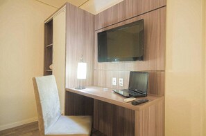 Tremannsrom – superior | Minibar, safe på rommet, lydisolert og wi-fi (inkludert)