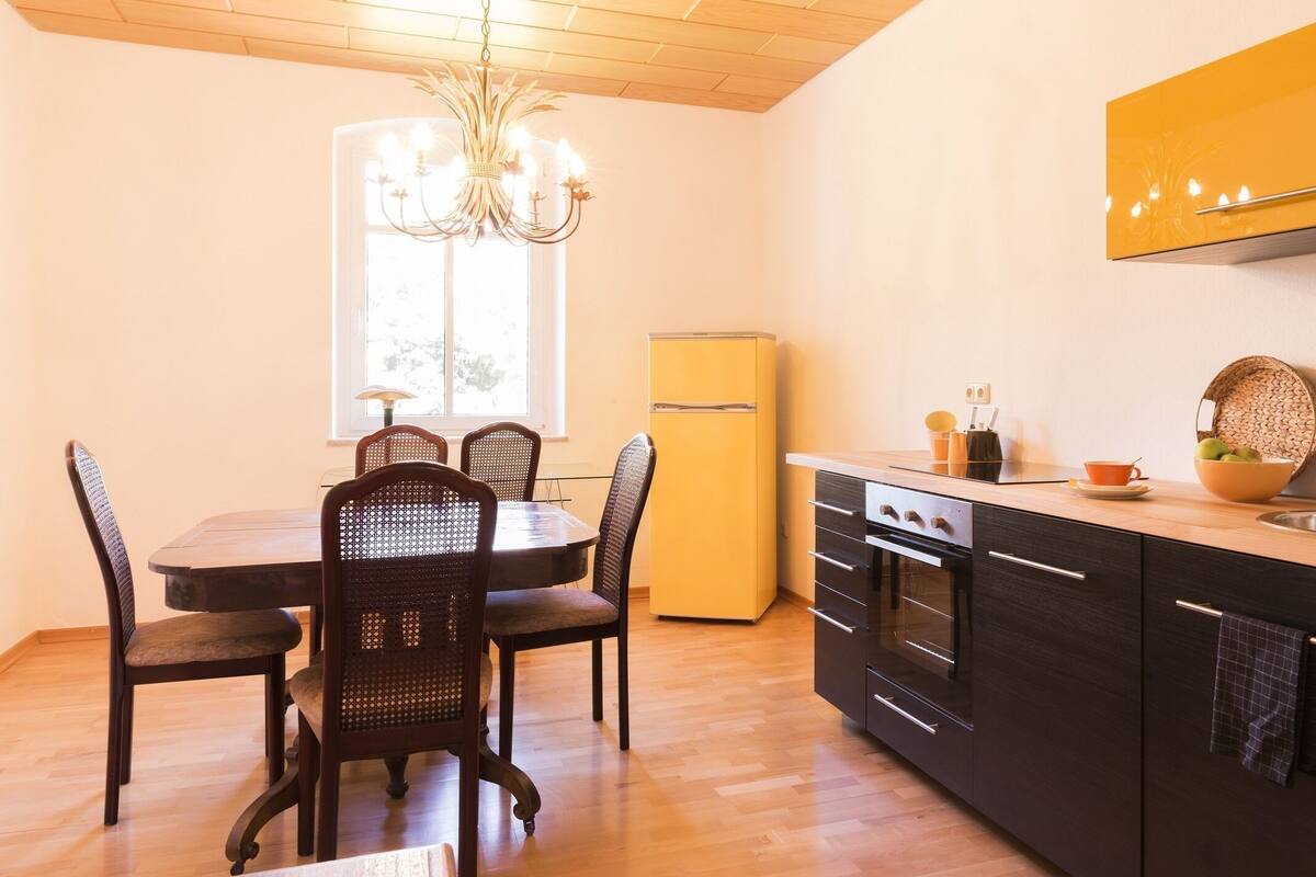 premium suite, ensuite | private kitchen