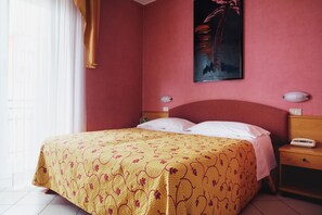 In-room safe, desk, cots/infant beds, free WiFi