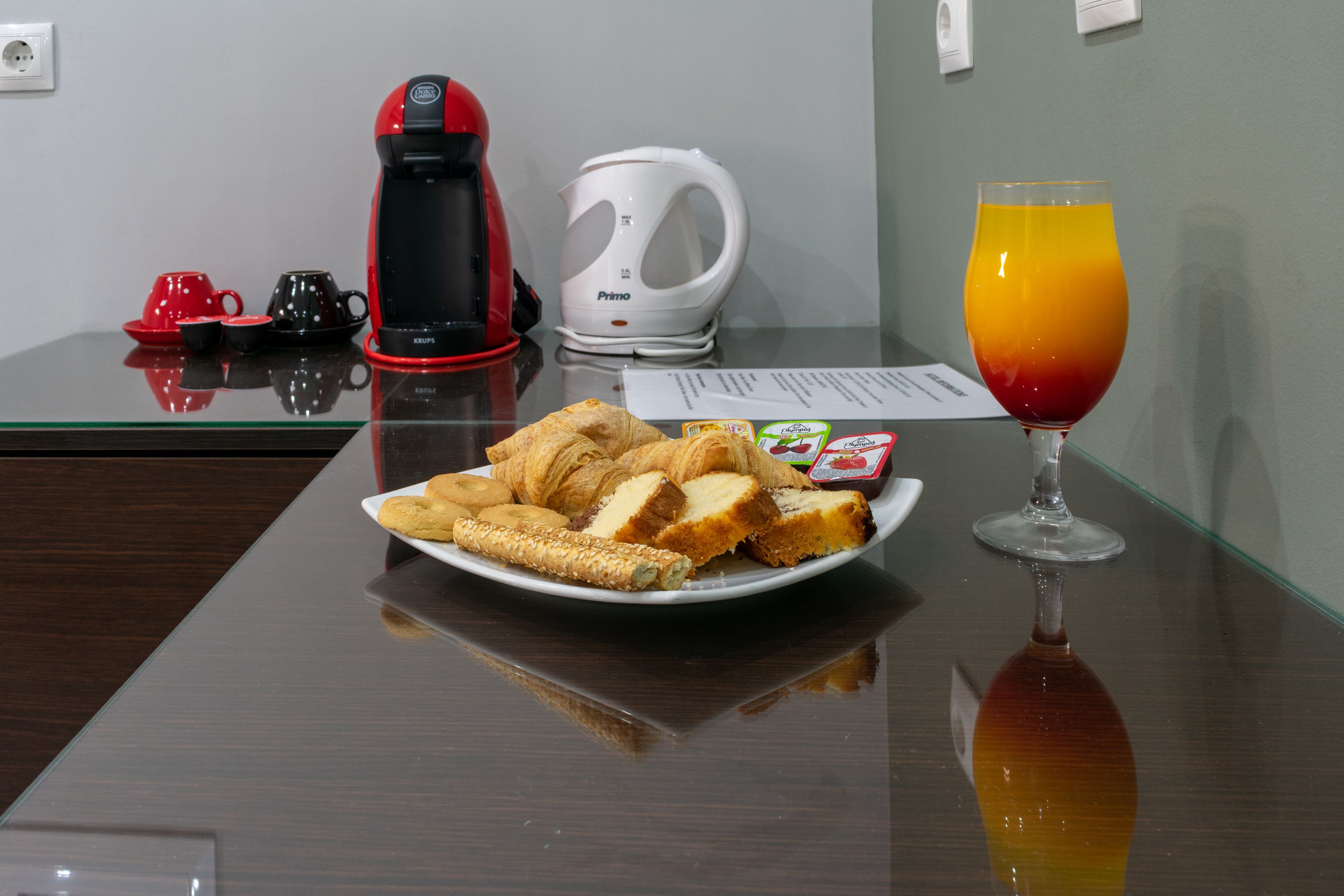 deluxe junior suite with jacuzzi | private kitchen | fridge