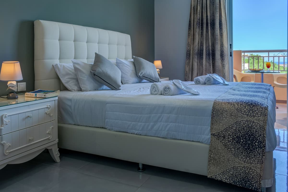 Deluxe Double Room, 1 Double Bed, Sea View