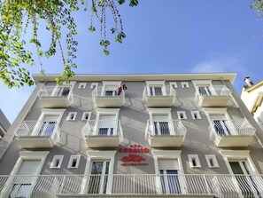 Fachada del alojamiento