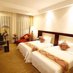 Hypo-allergenic bedding available, down comforters, minibar - Grand Metropark Hotel Shandong (Jinan)