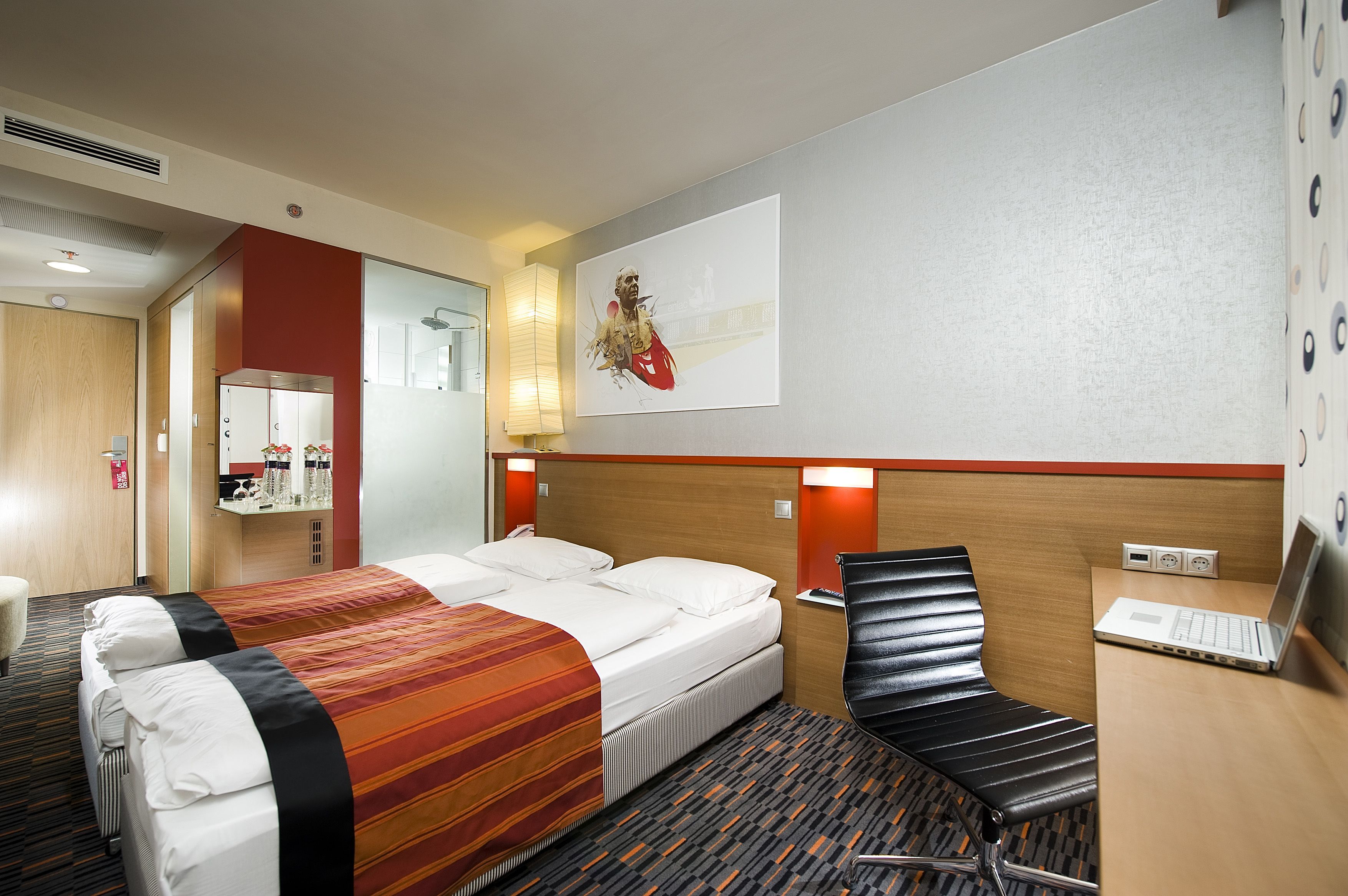 1 bedroom, minibar, in-room safe, desk