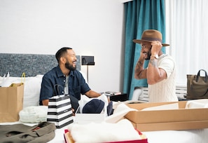 Habitación, 1 cama King size, vista al jardín | Ropa de cama de alta calidad y camas con pillow-top