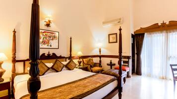 Chambre Deluxe | Matelas mémoire de forme, coffres-forts dans les chambres