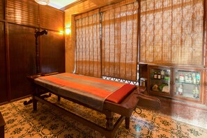 Ayurvedic treatments, massage/treatment rooms, massages