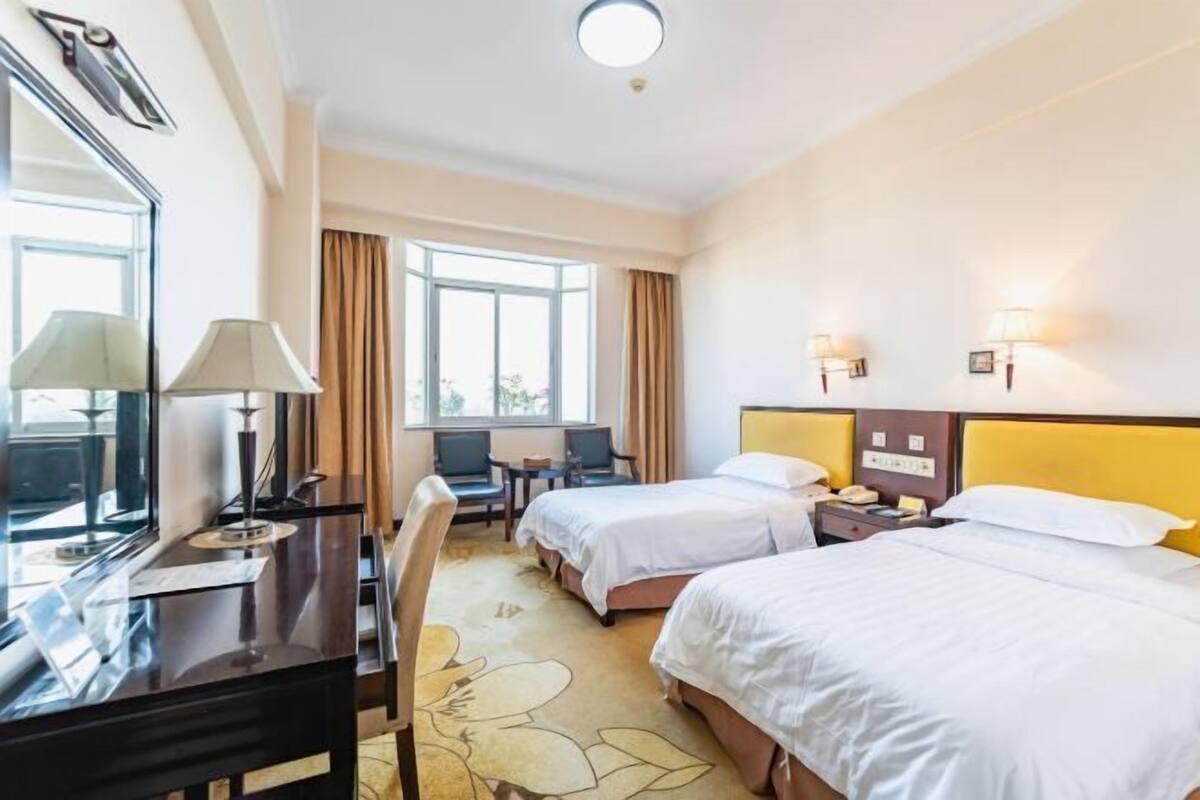 Minibar, coffre-fort, réveille-matin