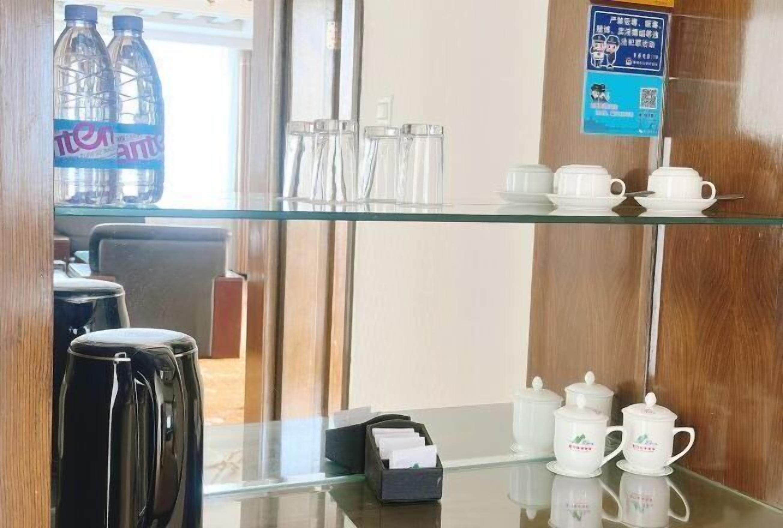 Minibar, in-room safe, alarm clocks