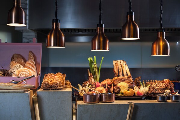 3 restaurants, serveren lunch, diner, Mediterrane gerechten