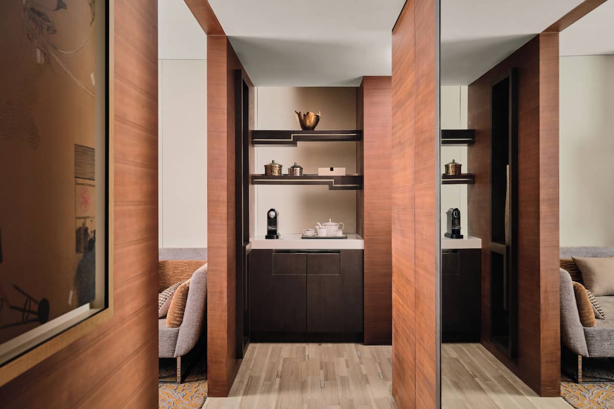 行政开放式房-行政礼遇(早餐+下午茶+欢乐时光) | 高級寢具、羽絨被、房內夾萬、獨特設計