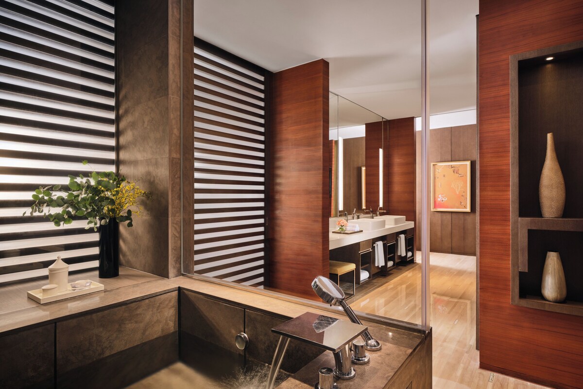 Club-Suite, 1 King-Bett, Zutritt zur Club Lounge, Stadtblick
