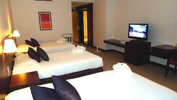 In-room safe, desk, soundproofing, iron/ironing board