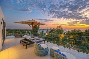 Z2 Hotel, Rooftop Suite Full Sea View | Egyptiska bomullslakan, sängtillbehör av högsta kvalitet och minibar