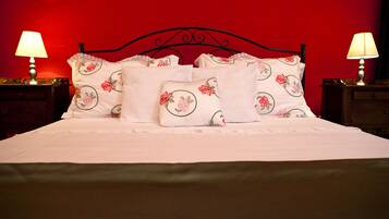 Deluxe Double or Twin Room | Premium bedding, desk, iron/ironing board, cribs/infant beds