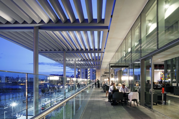 Bar (en la propiedad)