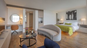 Superior King Room | Egyptian cotton sheets, premium bedding, in-room safe, desk