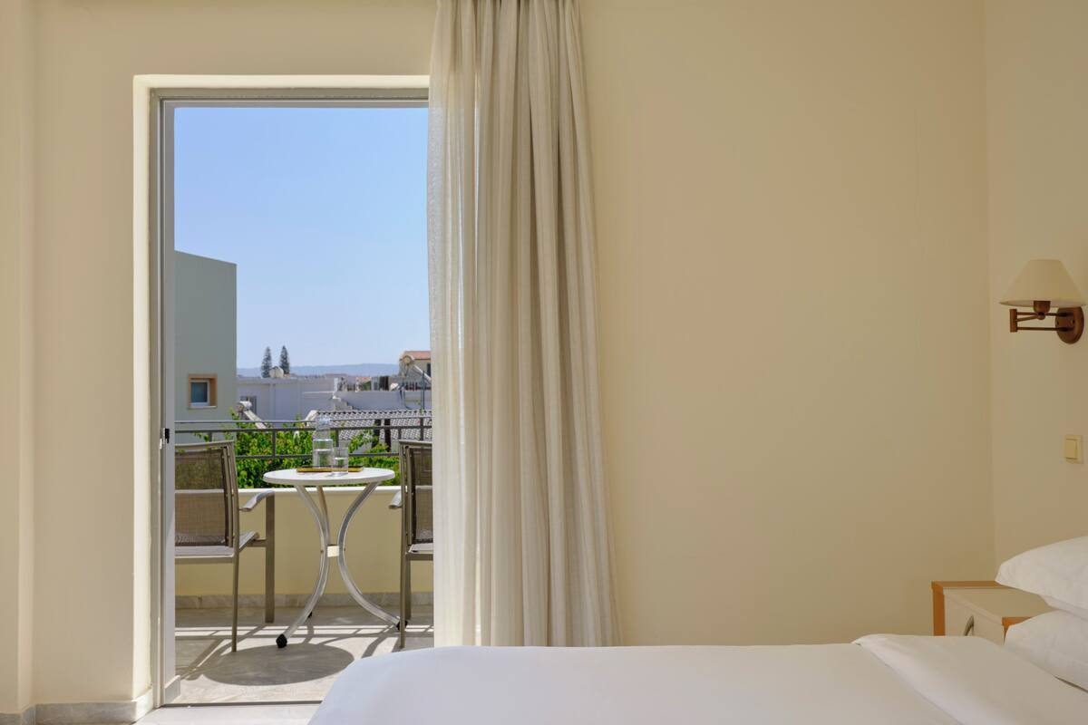 double room pool view | egyptian cotton sheets, premium bedding, pillow-top beds, in-room safe