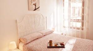 Minibar, in-room safe, desk, soundproofing - Hotel Provenza (Ventimiglia)