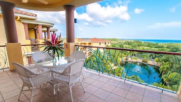 Efficiency, Suite, 2 habitaciones, no fumadores | Terraza o patio