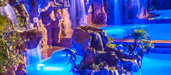 Clarion Suites Roatan at Pineapple Villas