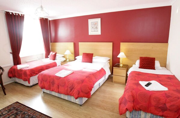 Family Room, Ensuite