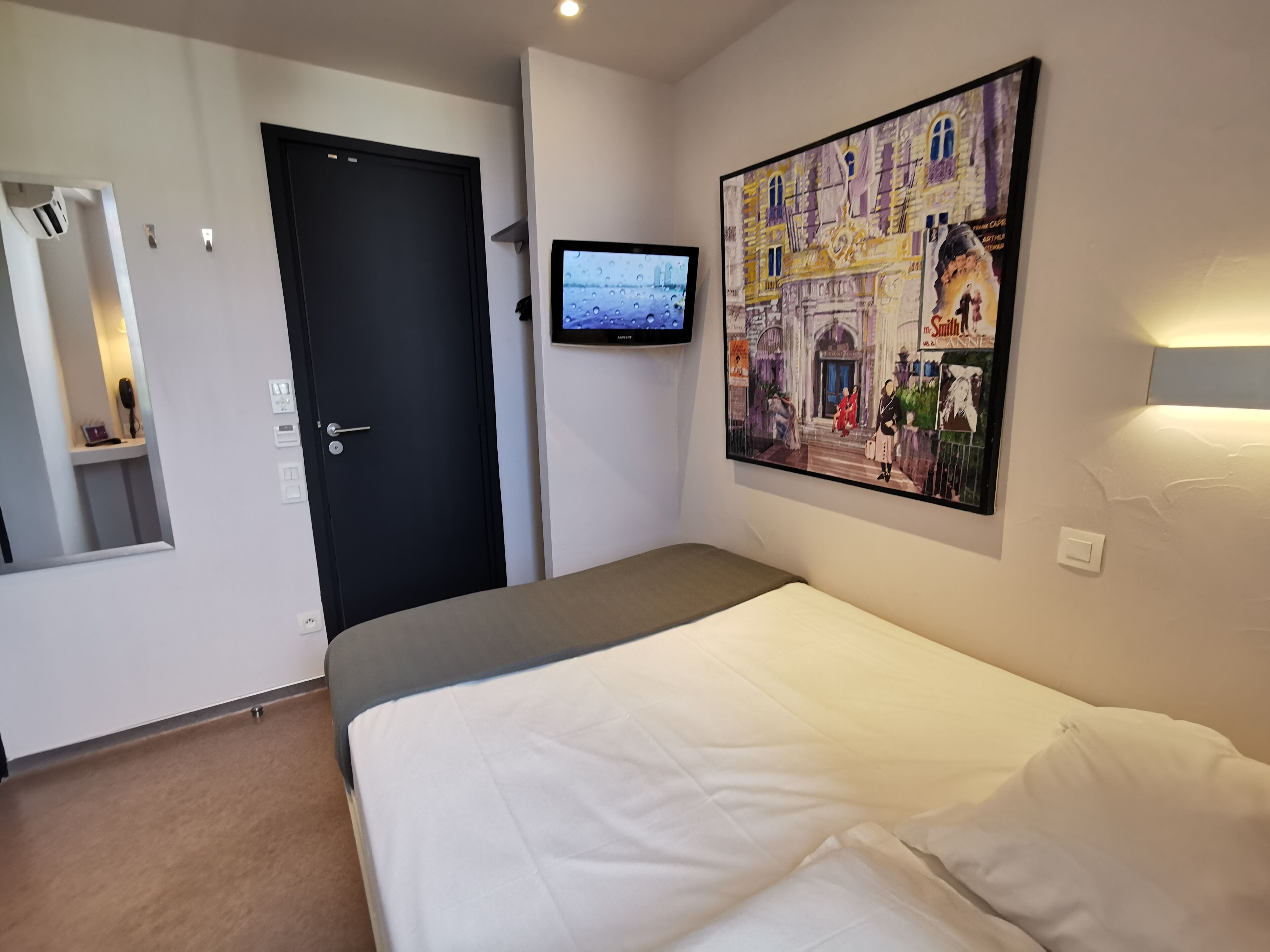 chambre supérieure - palme d'or | in-room safe, individually decorated, blackout curtains, soundproofing