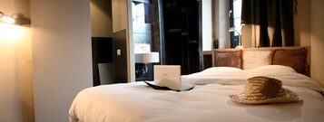 Chambre simple standard - Court Métrage | In-room safe, individually decorated, blackout drapes, soundproofing