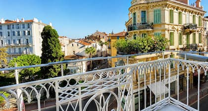 7 Art Hotel Cannes